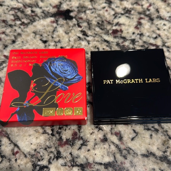 Pat McGrath Skin Fetish Love Highlighter - Picture 4 of 8